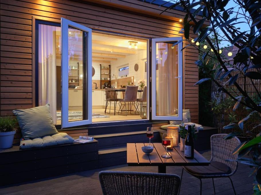 Chalet In Koeln - Tinyhouse エクステリア 写真